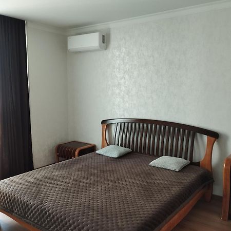 Vip Квартира Жк Київ Скай Рівненська, 4 Lutsk Luaran gambar